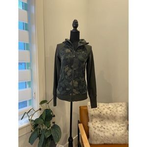 Lululemon Scuba Hoodie size 4